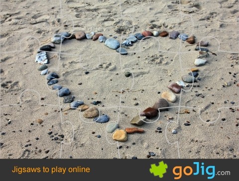 Jigsaw : Heart in the Sand